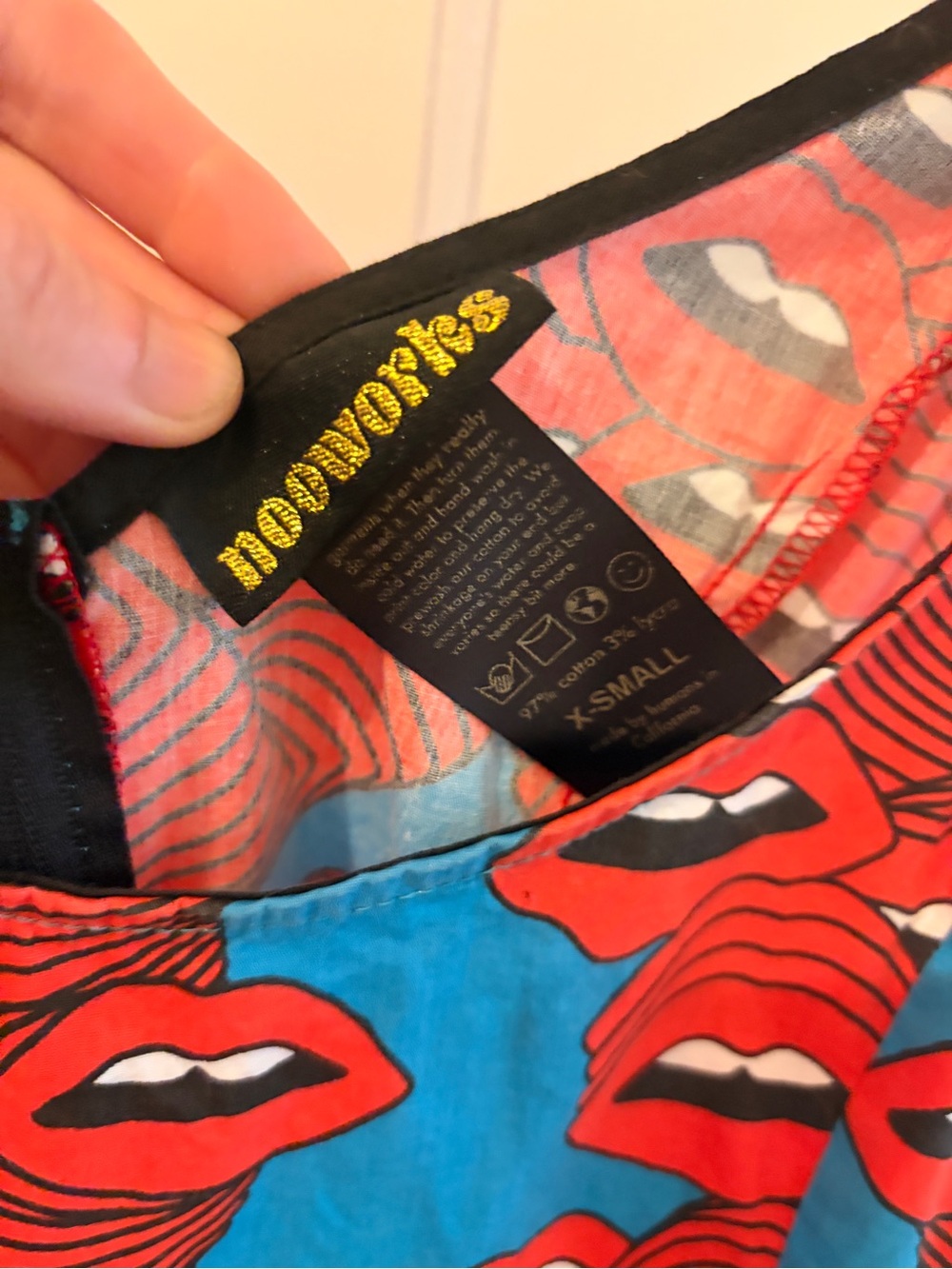 Nooworks Blue Dress with Red Lip Print - Picture 2 of 3
